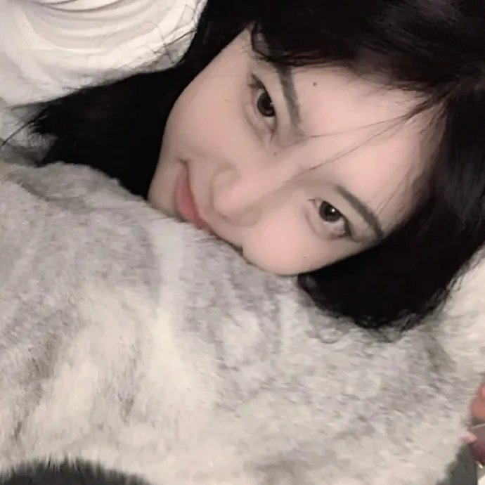 鉴宝神手，我靠赌石咸鱼翻身